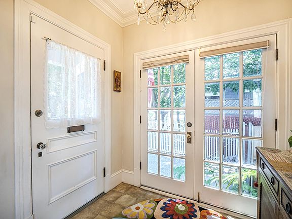 5th image of 515 Caledonia St