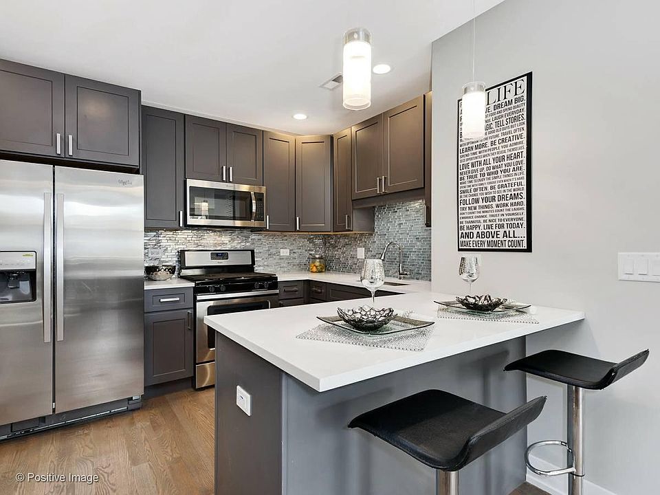 1st image of 3570 N Avondale Ave #1C
