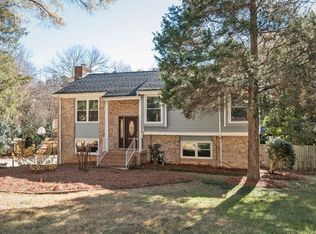 14132 Creekside Dr, Matthews, NC 28105