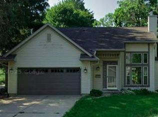 101 Henry St, Mount Horeb, WI 53572