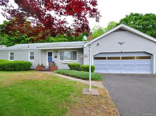 272 Mountain Rd, Windsor, CT 06095