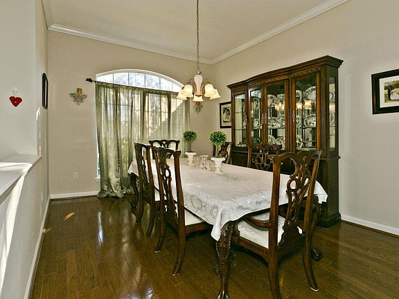 5th image of 2296 W Clovelly Ln