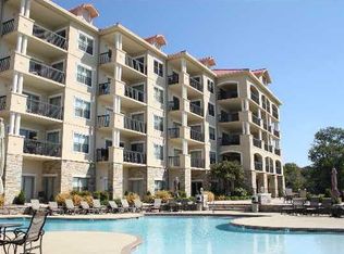 12100 Two Rivers Dr APT PH-D, Athens, AL 35611