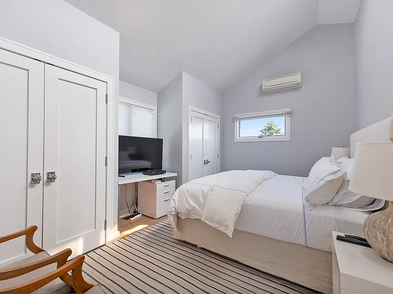 23 Landing Ln — Photo 10