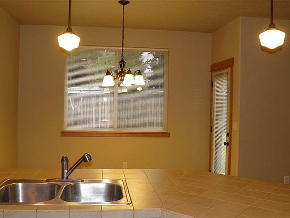 5th image of 20249 Knightsbridge Pl