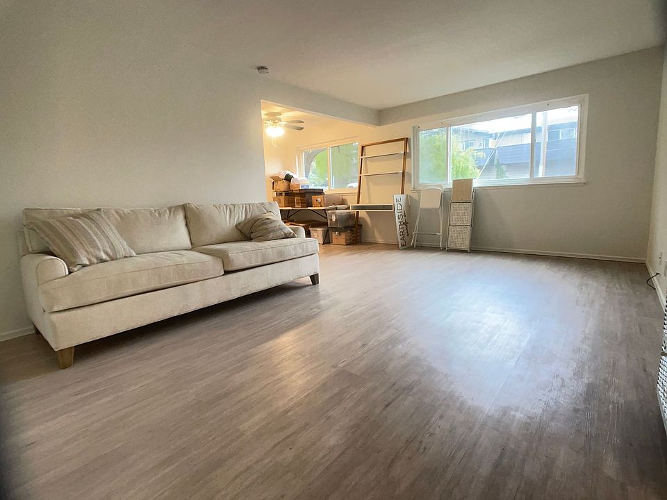 1st image of 2187 Carlmont Dr #4