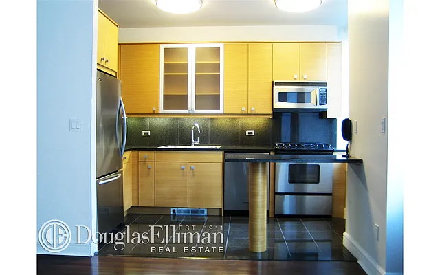 Sold by Douglas Elliman | media 7