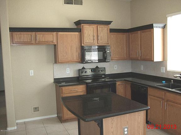 4th image of 709 W Aloe Pl
