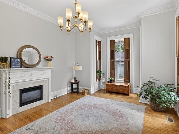 14th image of 147 E Genesee St