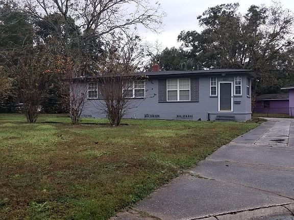 2nd image of 5204 Polan Ln