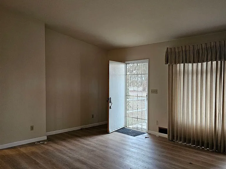 11597 S Academy Ave — Photo 14