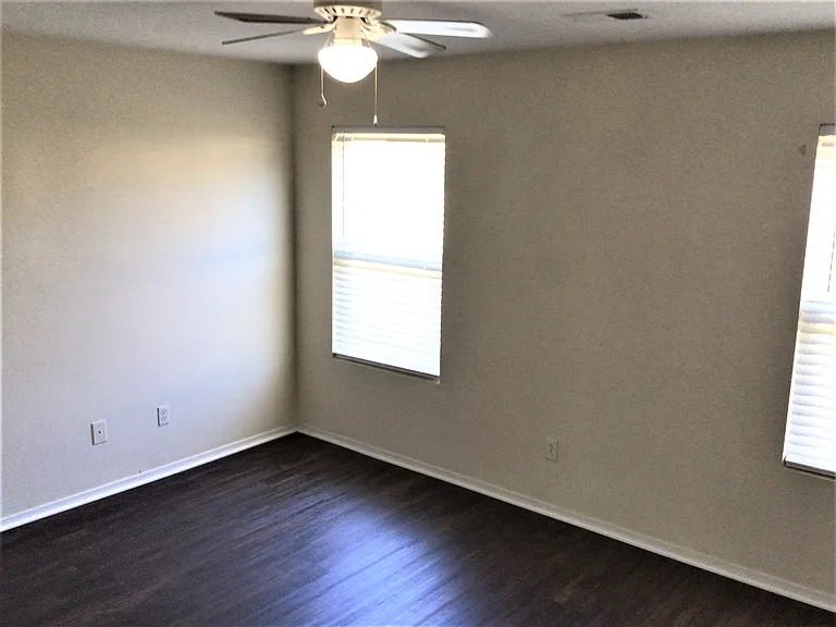 3906 Jack Pine Ct — Photo 9