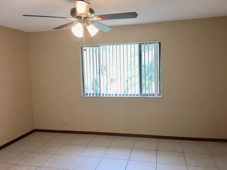 139 Sparrow Dr #1A — Photo 18