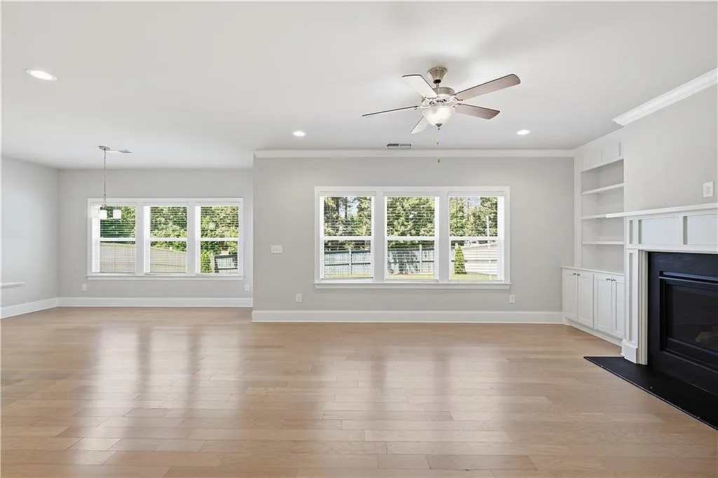 Building Photo - 781 Belerose Ln