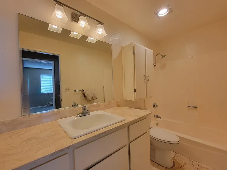 2625 Keystone Ave #101 — Photo 7