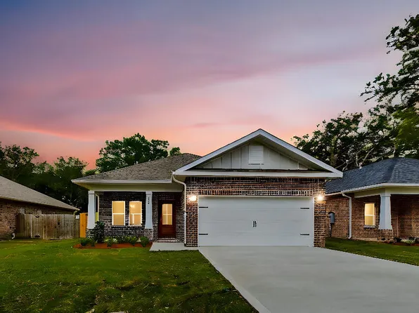 1573 Pine St, Niceville, FL 32578