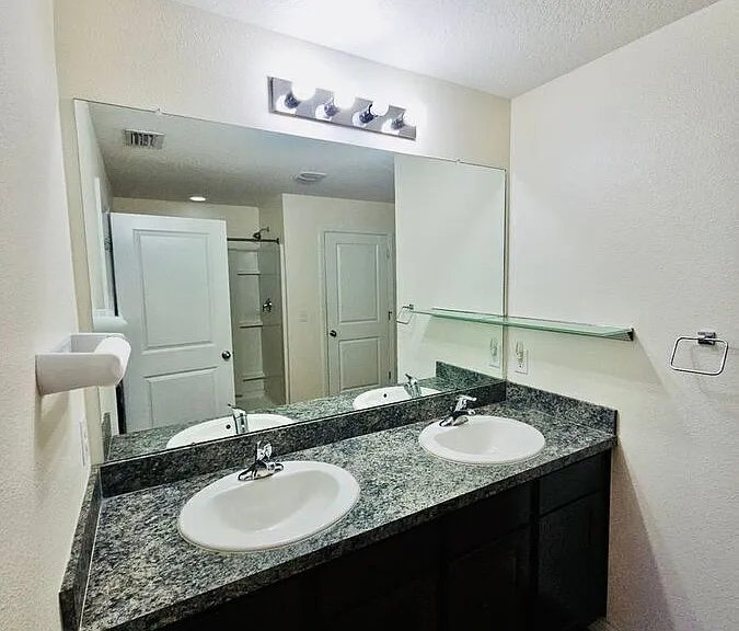 4606 Lindever Ln — Photo 43