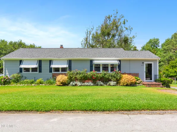 631 W Shore Drive, Swansboro, NC 28584