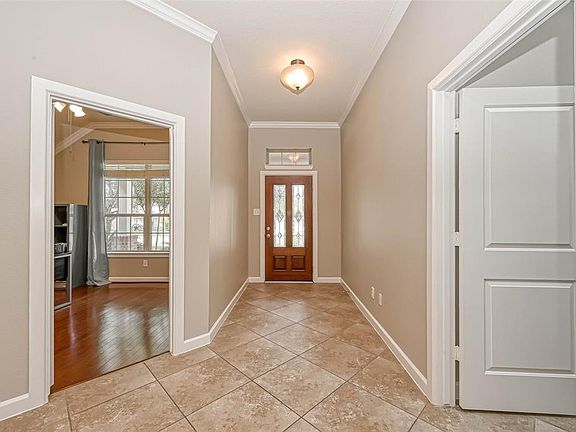 3rd image of 5531 Barleycorn Ln