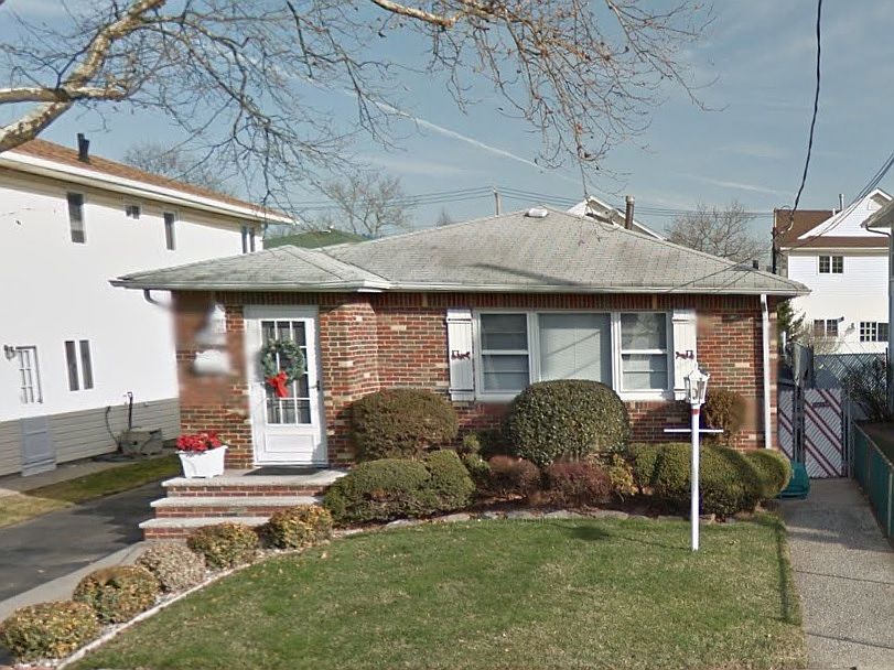 1st image of 49 Roberts Dr
