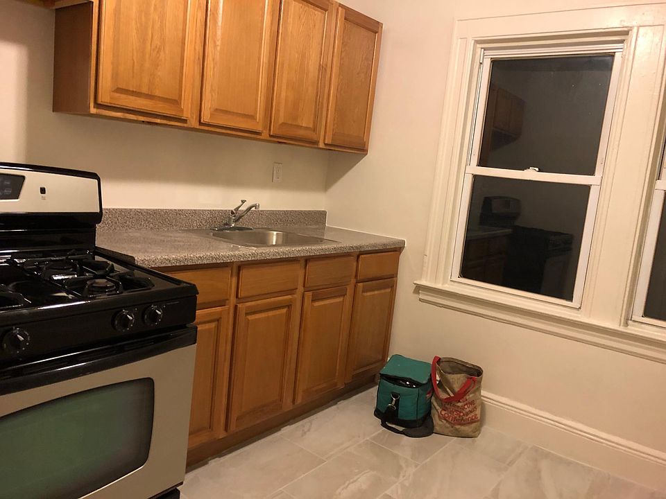2nd image of 11125 200th St #2