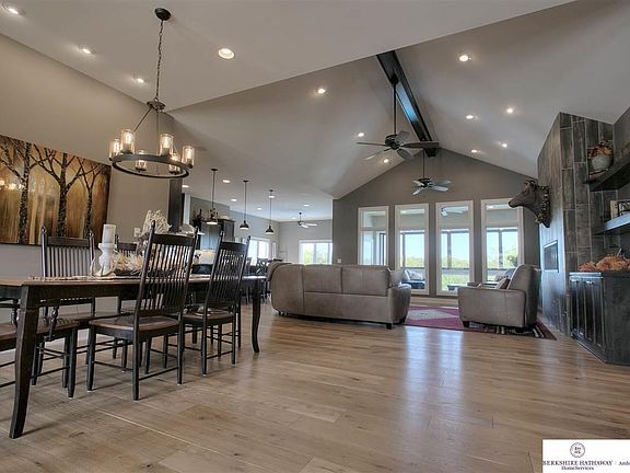 5th image of 5808 S 239th St