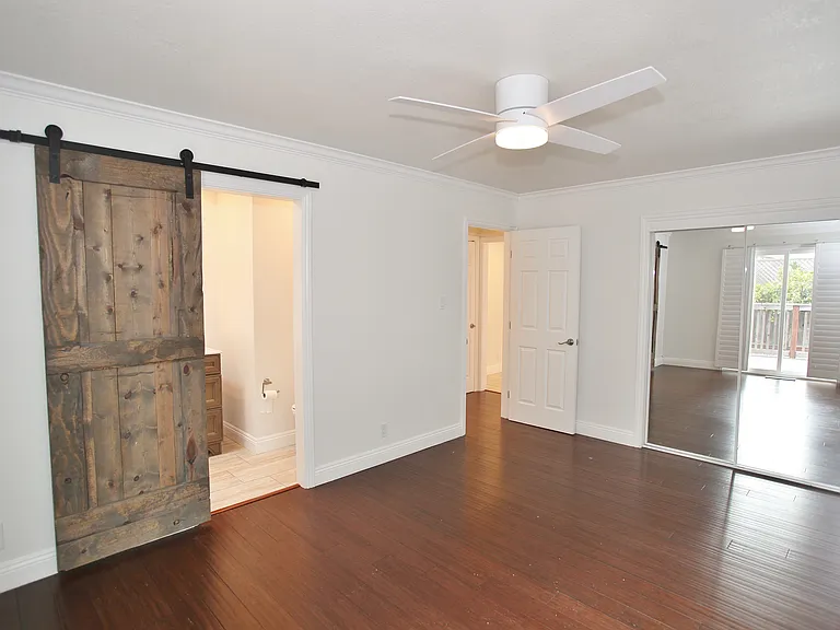 21126 Ashfield Ave — Photo 15