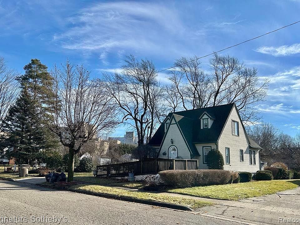 1st image of 193 Bondale Ave