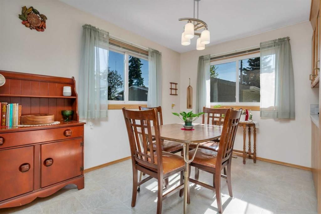 5028 E 58th St, Lacombe, AB - View 5