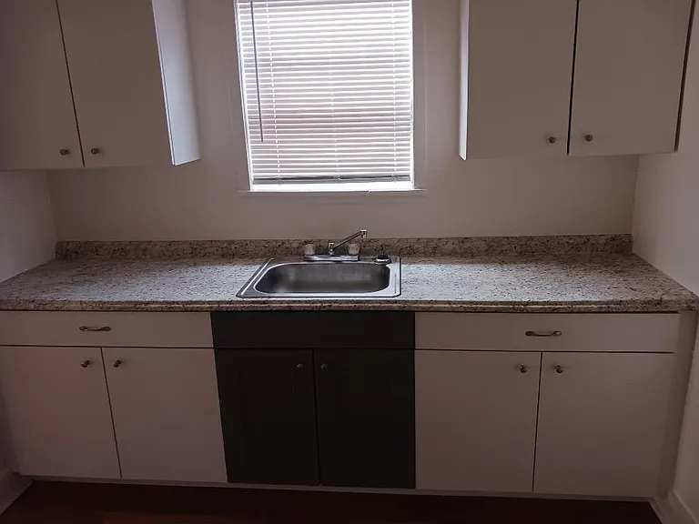 3507 Lee St — Photo 8