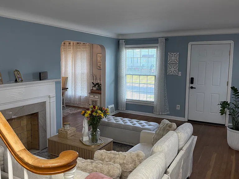 4204 Torrington Ave — Photo 8