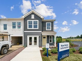 245 Camden Dr, Waynesboro, VA 22980