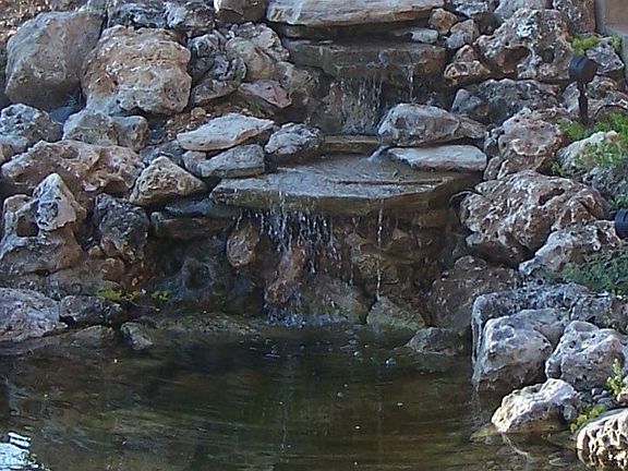 Large Serene Garden Pond w/waterfalls 