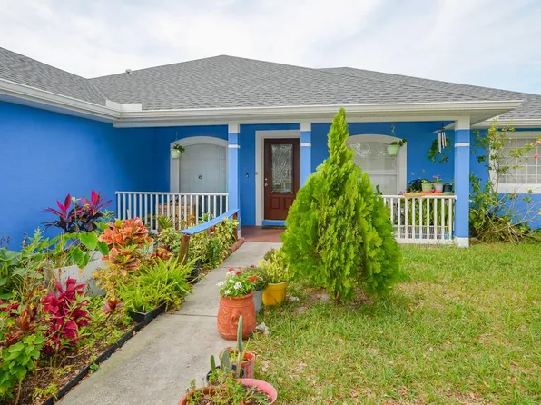 117 NE Jettie Terrace, Port St Lucie, FL 34983