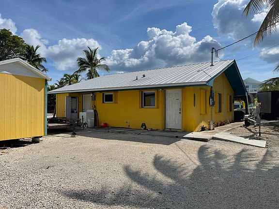 3rd image of 28441 Meyer Ave