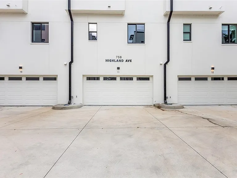266 Park Lake St #19 — Photo 15
