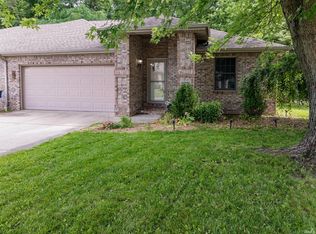 5000 W Quail Ridge Dr, Muncie, IN 47304
