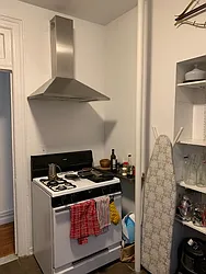 Rented by Salon Realty Corp