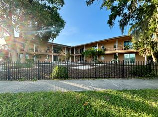 105 S Spring Blvd APT 8, Tarpon Springs, FL 34689
