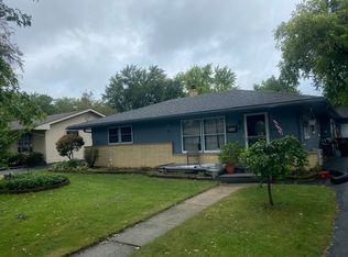 4714 Mohawk Rd, Rockford, IL 61107