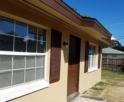 2nd image of 5623 10th Ave