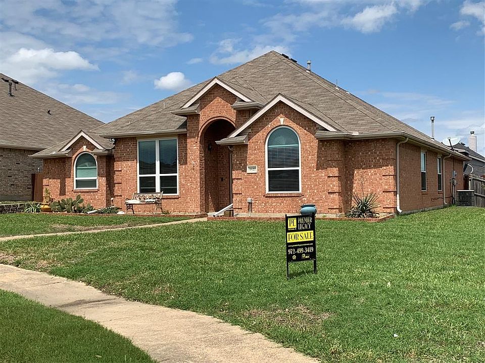 1st image of 1827 Hillwood Dr