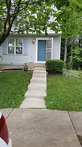 7918 Suiter Way Photo 1