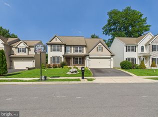 53 Hamlet Cir, Mechanicsburg, PA