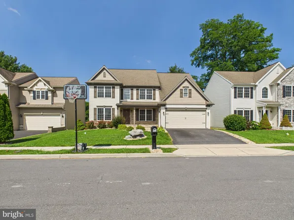 53 Hamlet Cir, Mechanicsburg, PA 17050