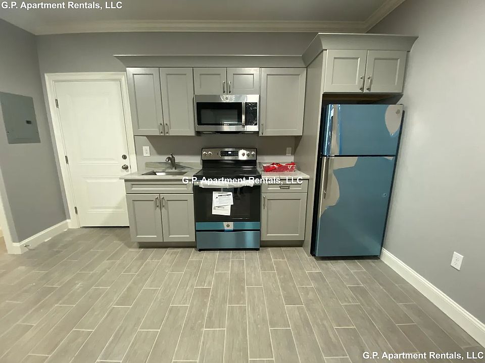 1st image of 120 Tremont St #103