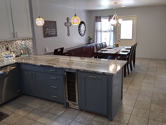 5th image of 3023 Sir Phillip Dr