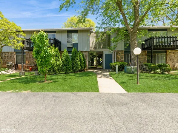 942 E Old Willow Rd Unit 101, Prospect Heights, IL 60070