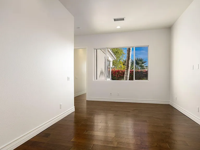5 Chopin Ct — Photo 9