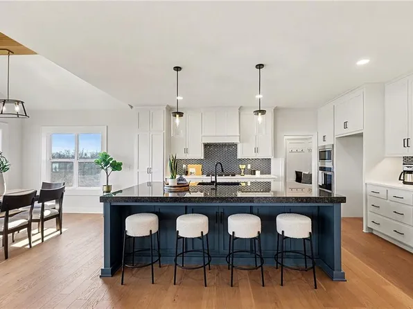 18409 Caenen St, Overland Park, KS 66013
